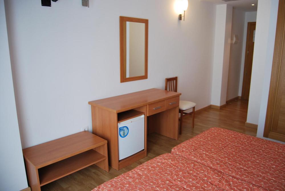 Hotel Plaza Portonovo Exterior photo